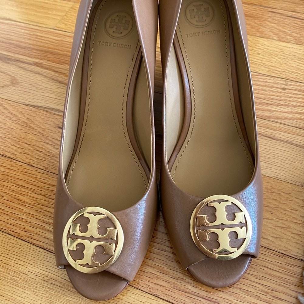 Brand New Tory Burch wedges - never worn